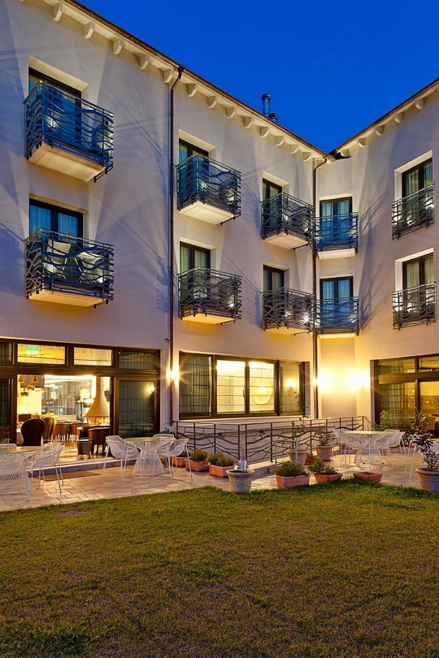 Kalavrita Canyon Hotel & Spa Exterior foto